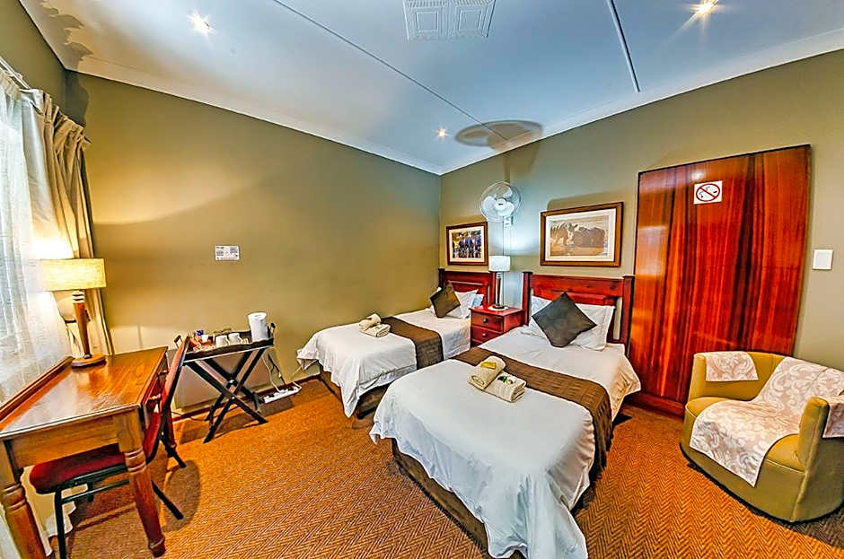 Amper Bo Guest House