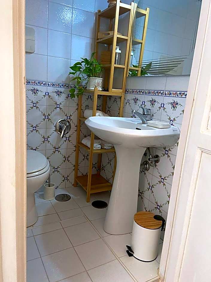 Rooms in San Domenico Maggiore 3