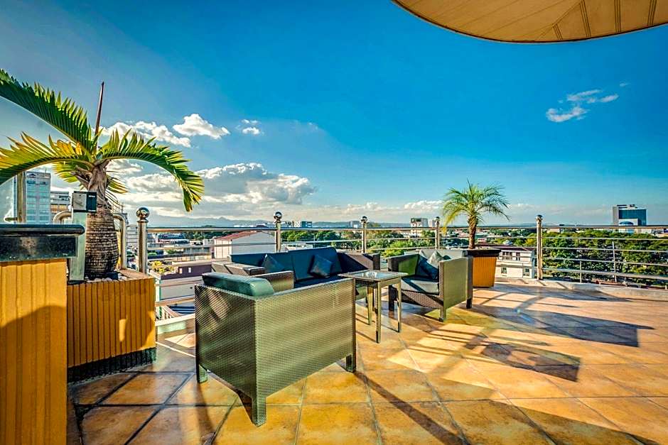 Fields Plaza Hotel by ABC