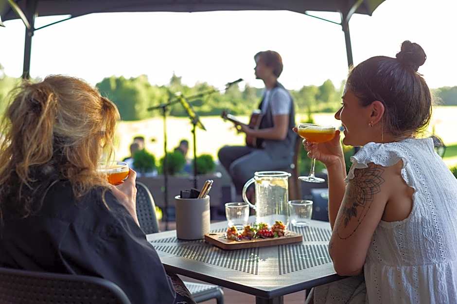 Abzali Hotel and Restaurant with self check-in