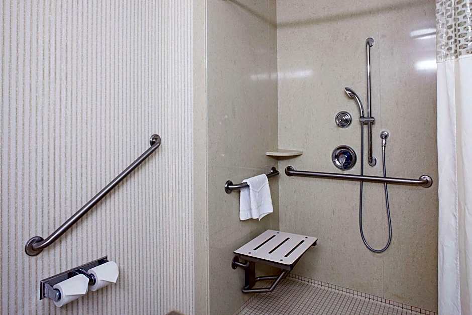 Hampton Inn By Hilton & Suites Toronto Airport Ontario, Cn