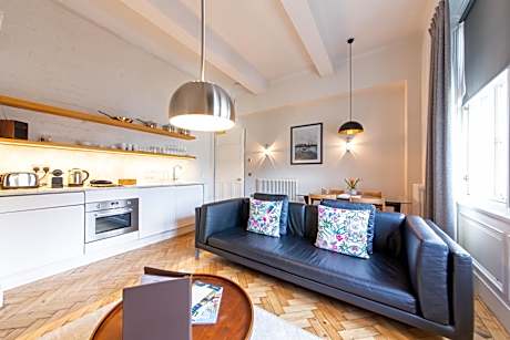 Linton Collection - 28 North Bridge