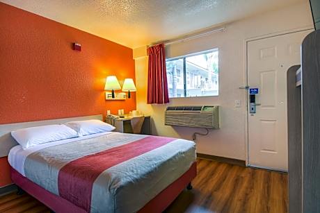 Motel 6-Chino, CA - Los Angeles Area