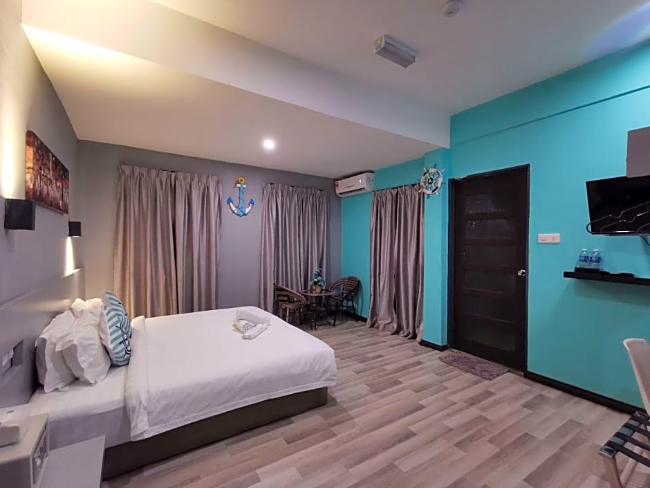 ang lee holiday stay