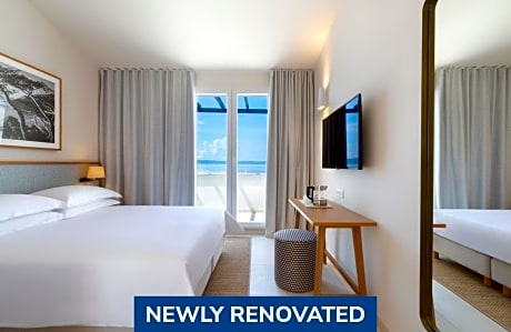 Standard Double Room with Balcony and Side Sea View 