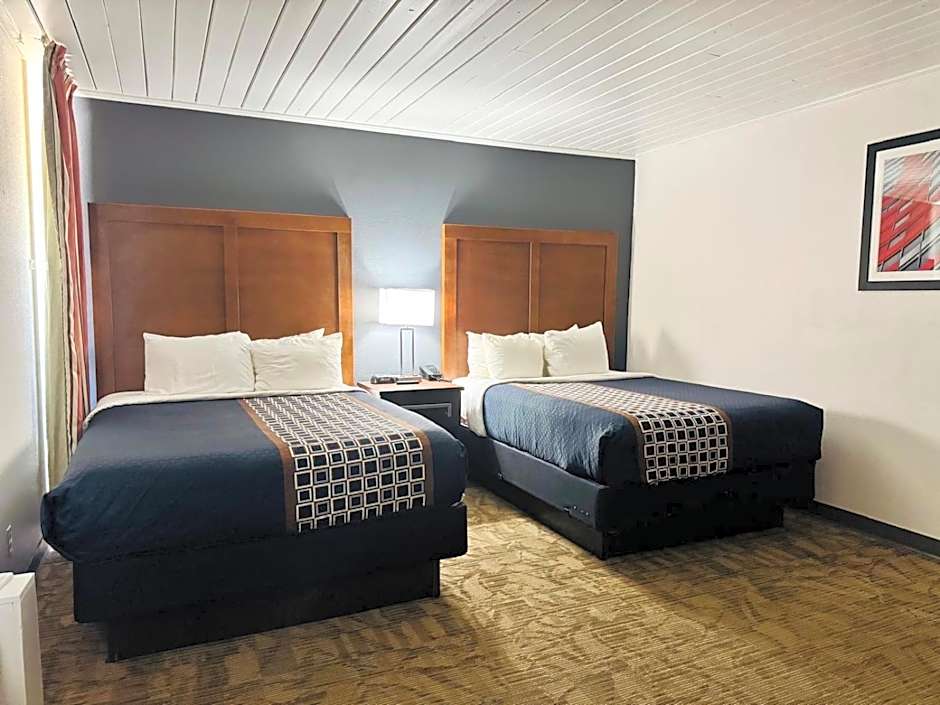 Alamo Inn & Suites