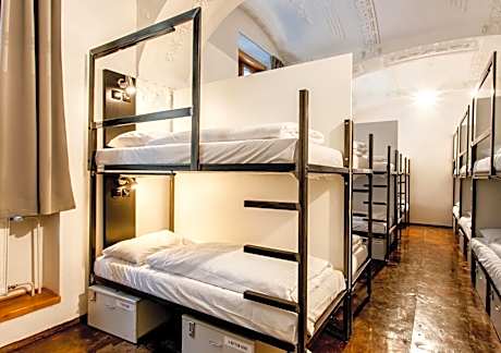 Bunk Bed in 36-Bed Mixed Dormitory