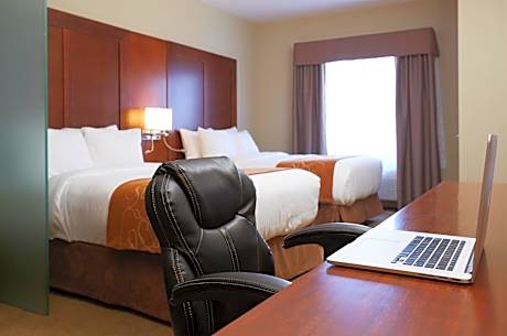 Queen Suite with Two Queen Beds - Non-Smoking