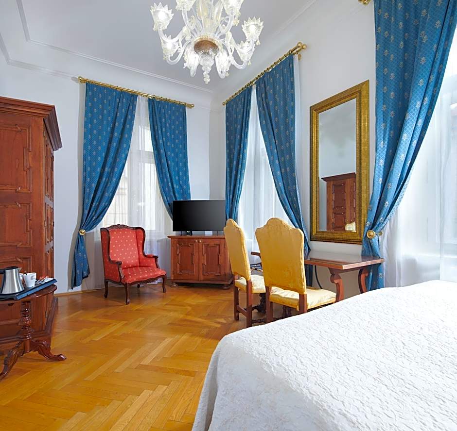 Charles Bridge Palace Hotel