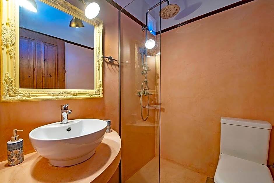 Saint Artemios Boutique Hotel