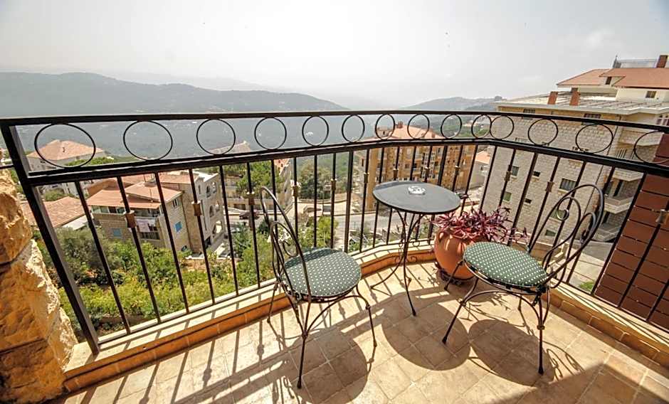 Quartier Suisse Hotel