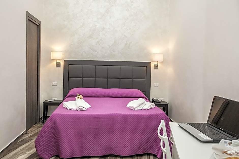 Napoli Garibaldi Square