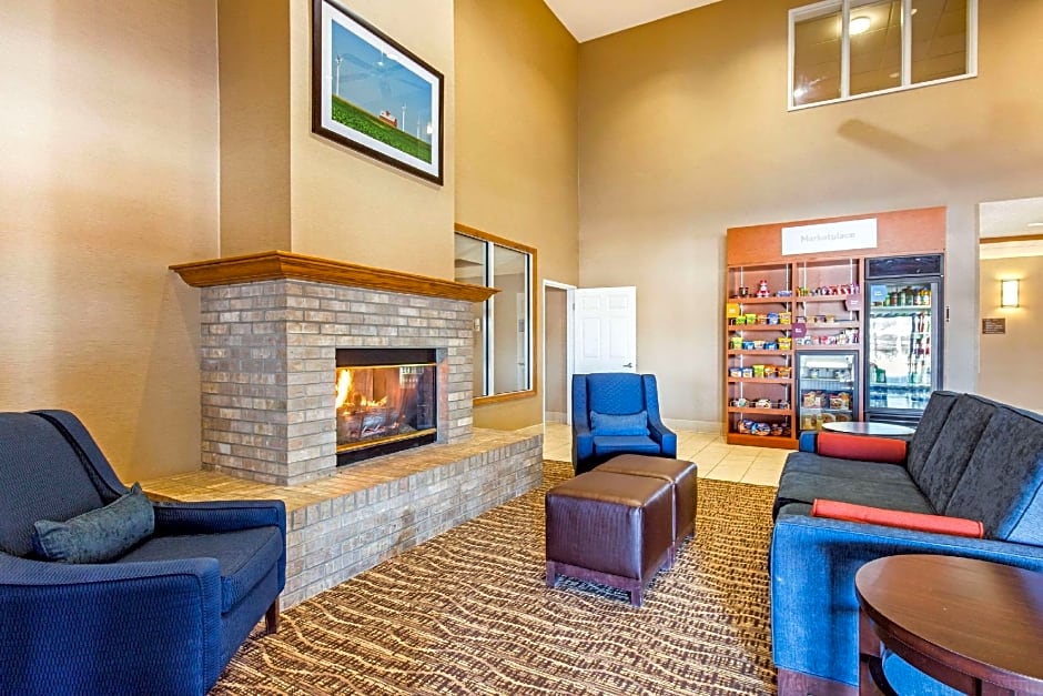 Comfort Suites Normal University area