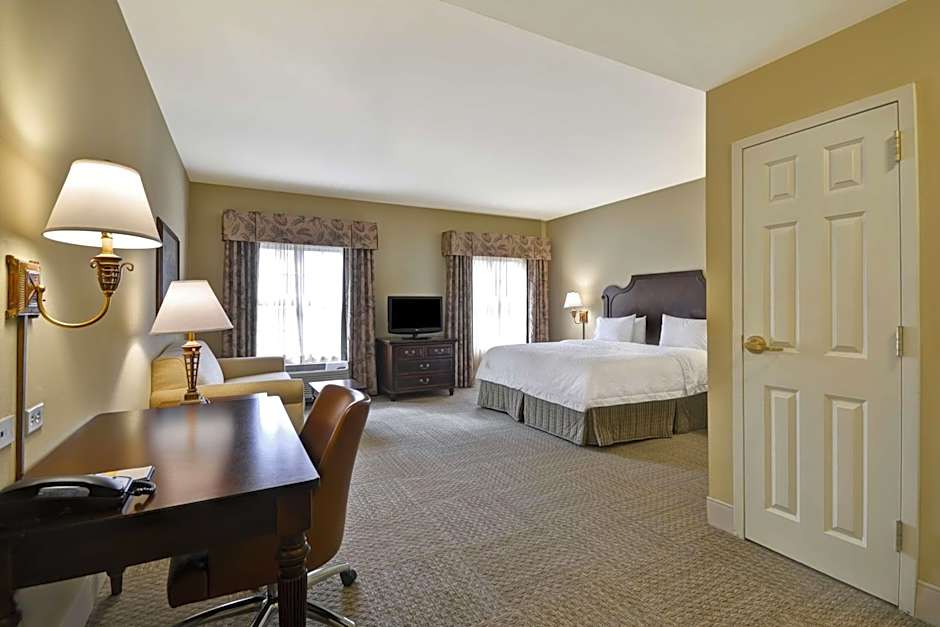 Hampton Inn By Hilton And Suites Savannah Historic District