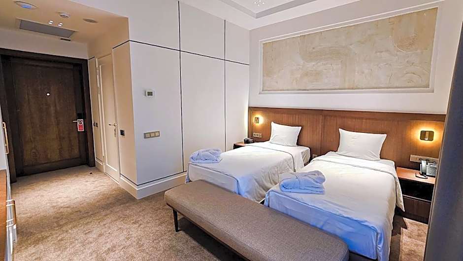 Grand Tien Shan Hotel