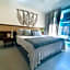 2 Bed Bath for 5 A 102