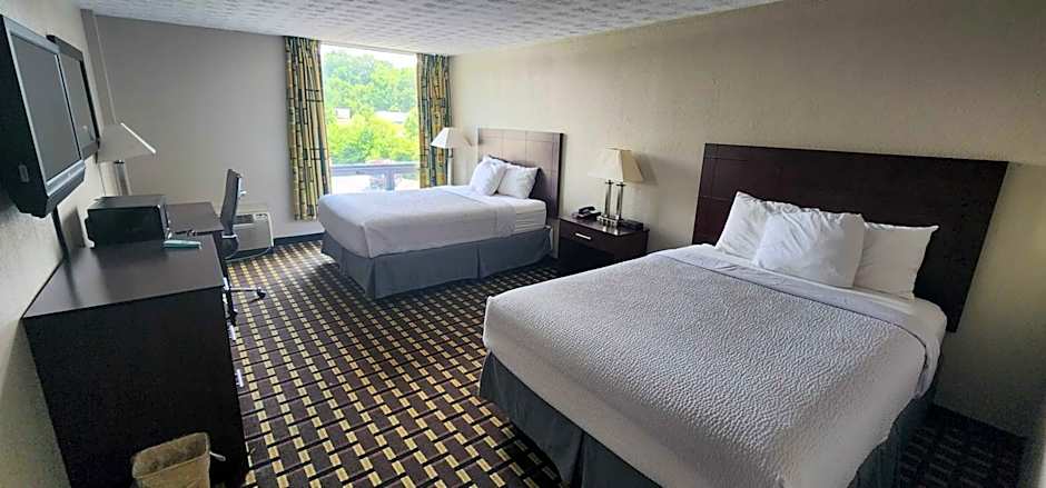 Days Inn by Wyndham Fort Wright Cincinnati Area