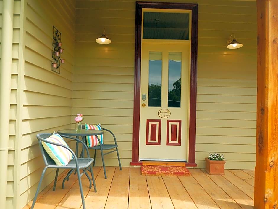 The Oaks Lilydale Accommodation