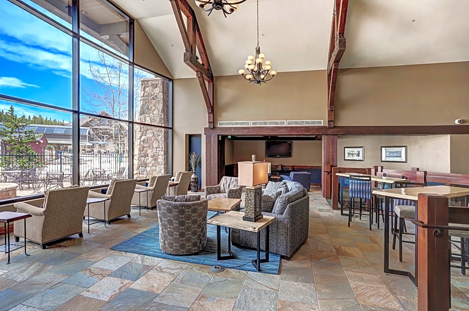 Crystal Peak Lodge By Vail Resorts