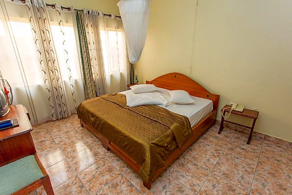 Iris Guesthouse