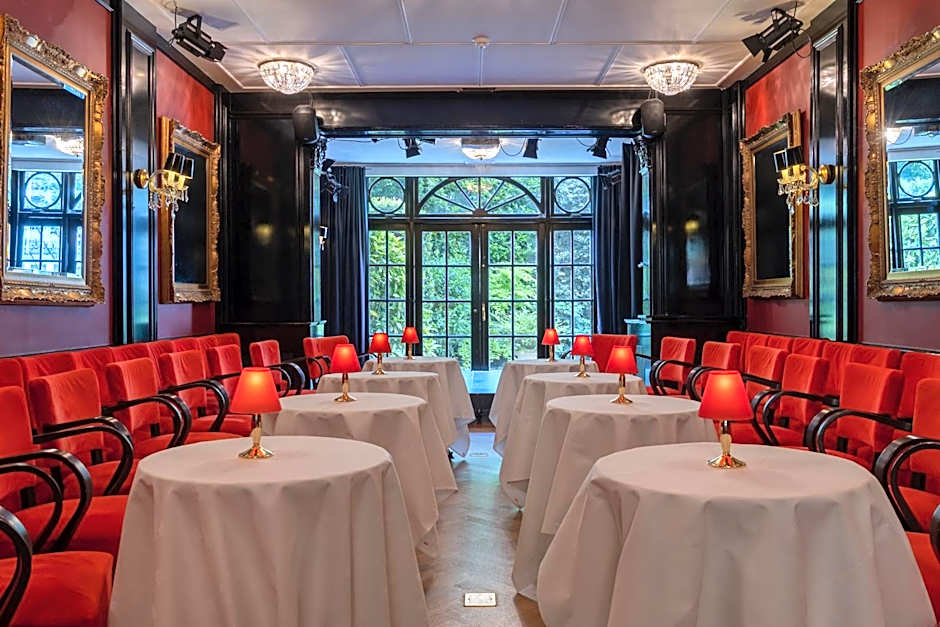 Apollofirst Boutique Hotel