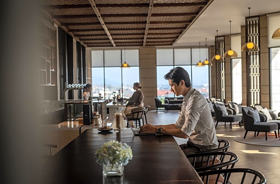 Crowne Plaza Vinh Yen City Centre By IHG