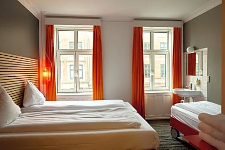 Triple Room with Shared Bathroom