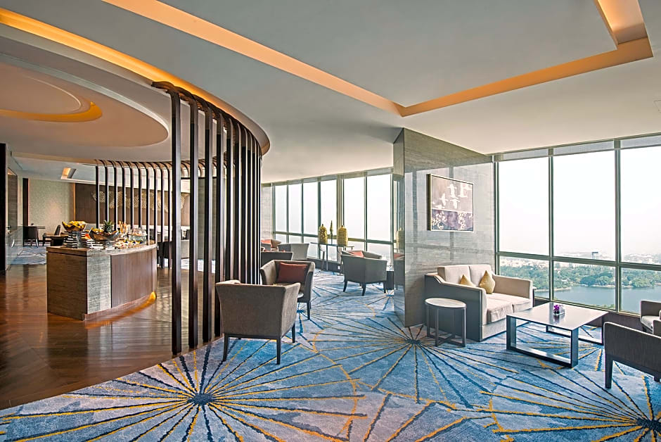 Sedona Hotel Inya Wing