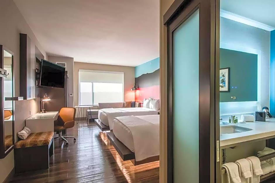 Cambria Hotel Omaha Downtown