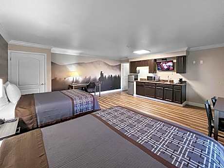 Superior Queen Room with Two Queen Beds