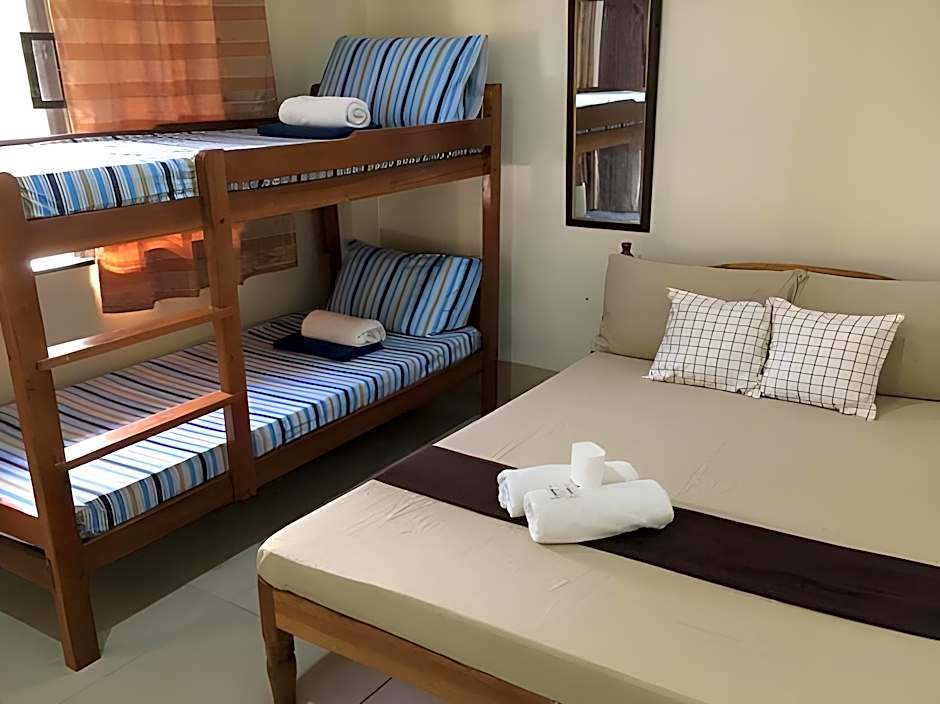 RedDoorz @ New Casamila Hotel Palawan