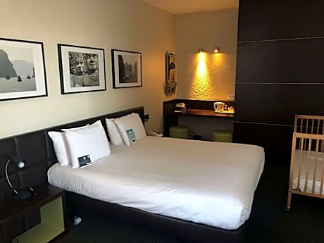 Standard Room - 1 Double Bed