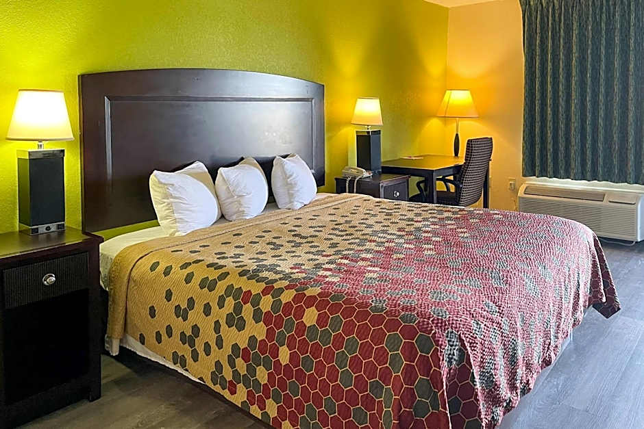 Econo Lodge Inn & Suites Sweetwater I-20