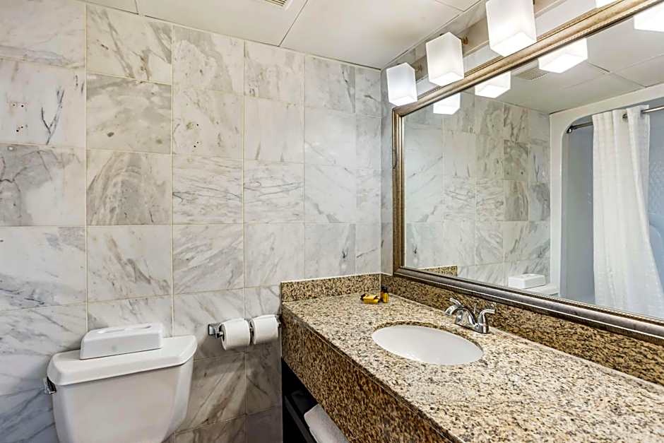 Best Western Plus Newark Airport West