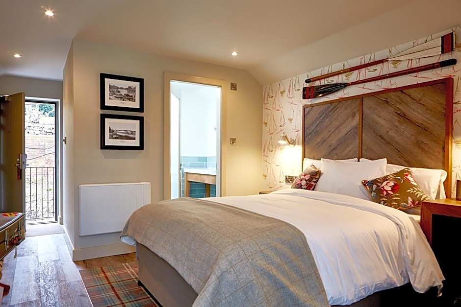 The Boathouse Inn & Riverside Rooms