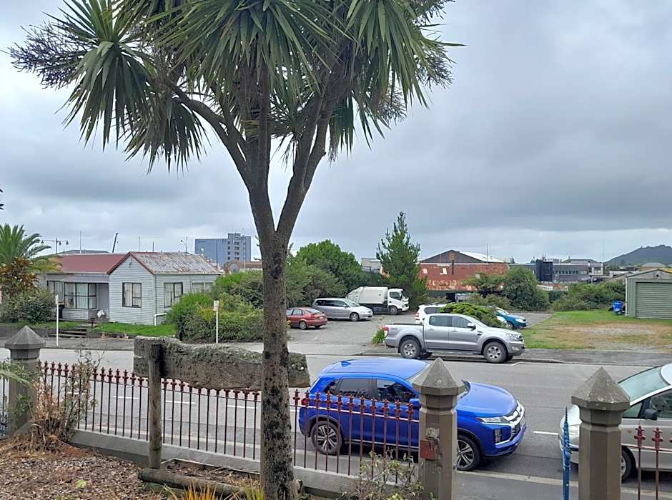 Noah's Ark Backpackers