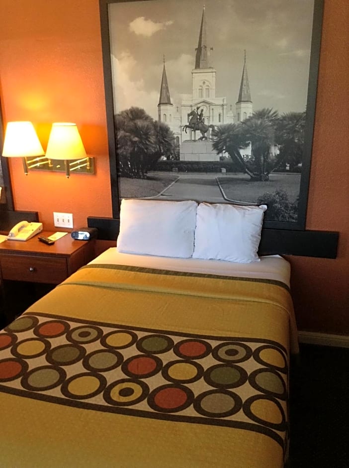 Super 8 by Wyndham New Orleans