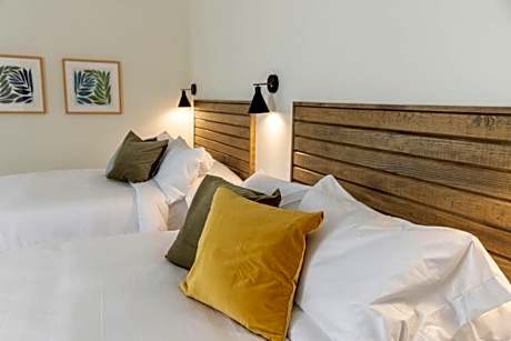 Hilltop 104 Inn at Old Beach