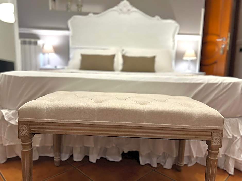 MILUAR - centro storico - lungo la via della Musica