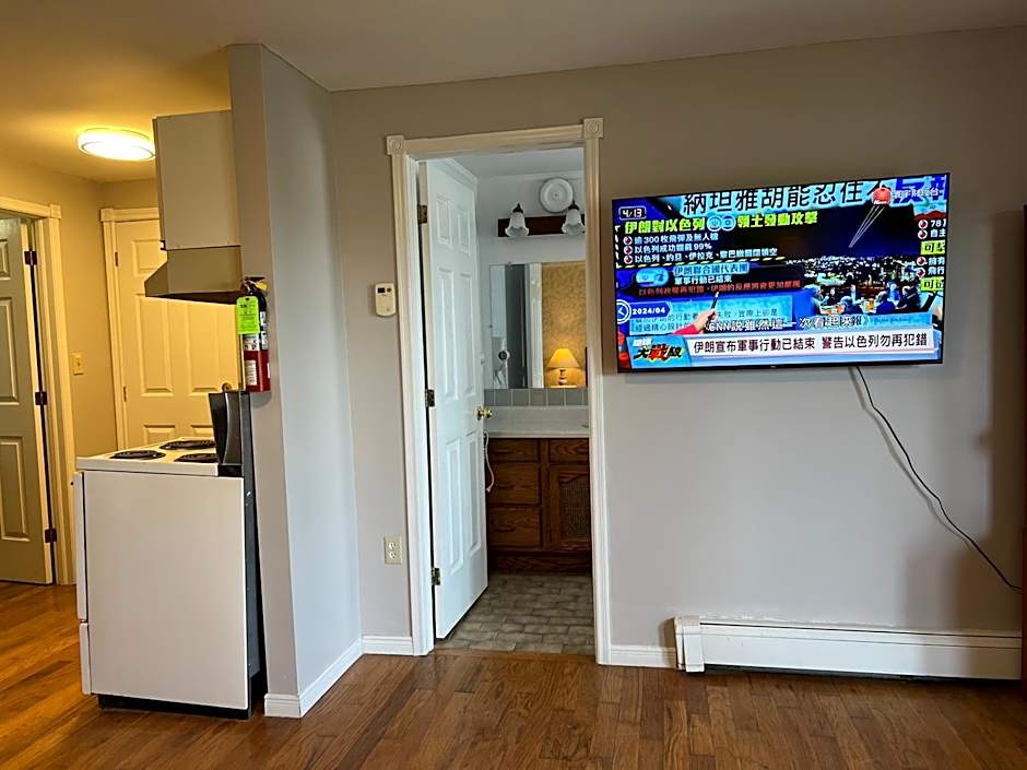 Lee's Ocean Peek B & B