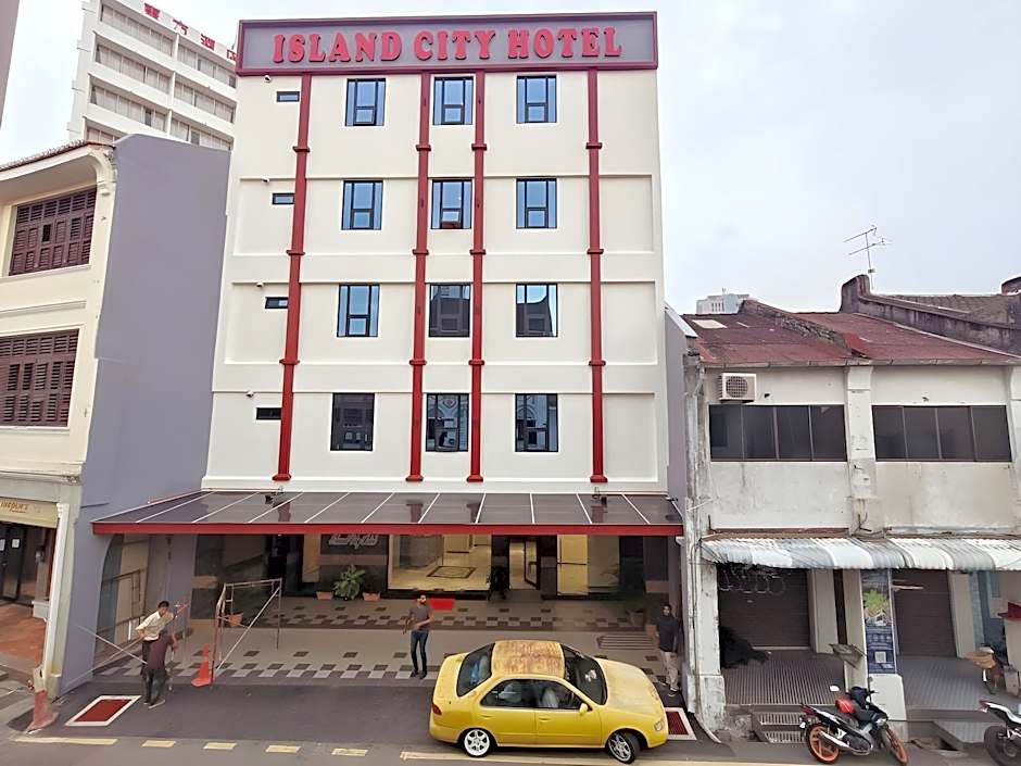 Capital O 90897 Island City Hotel