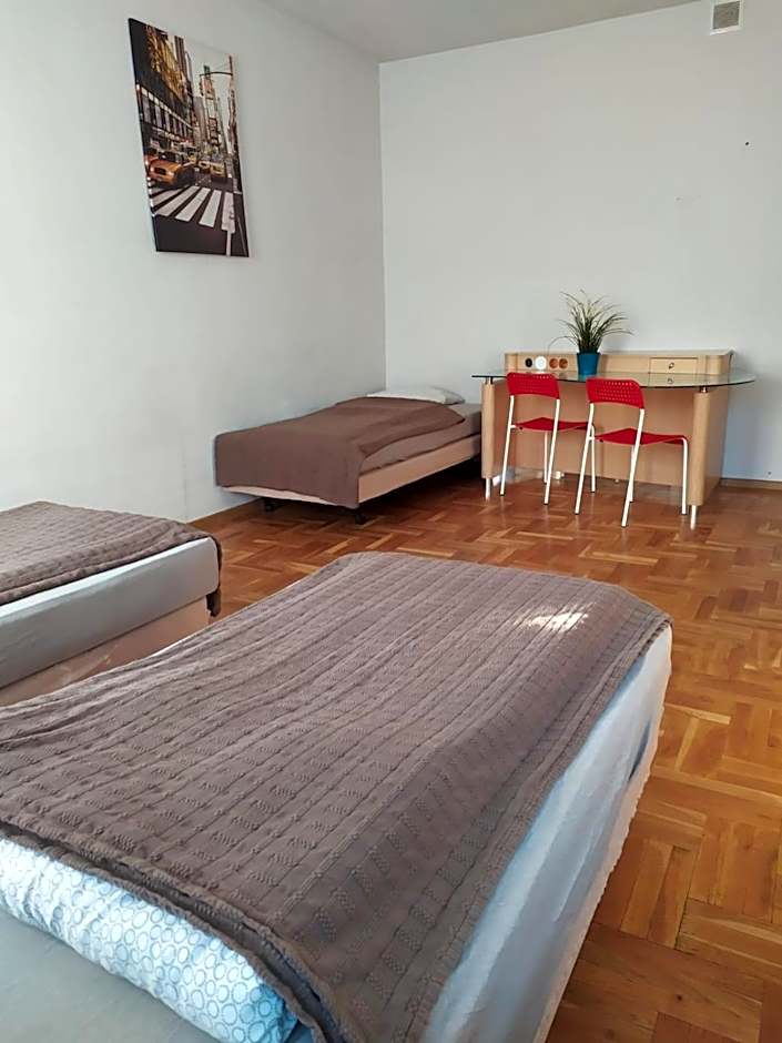 Aparthotel WADOWICE & Hostel GENERY