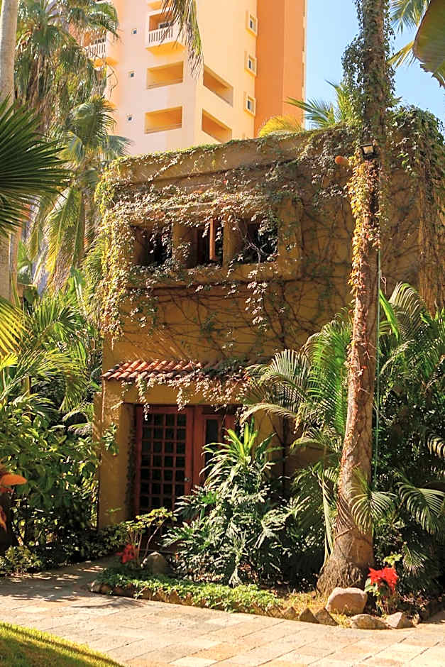 Villas El Rancho Green Resort