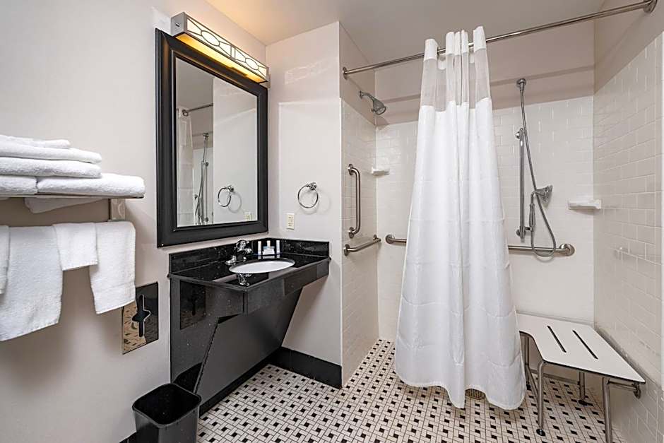 Fairfield Inn & Suites by Marriott Philadelphia Valley Forge/Great Valley