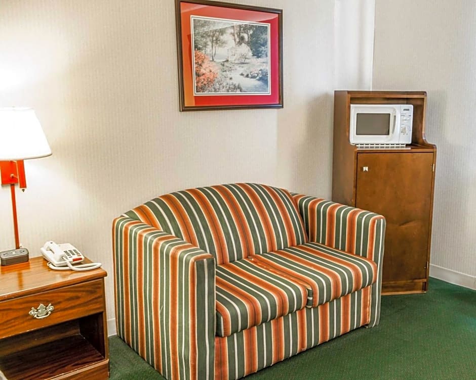 Quality Inn & Suites Lebanon I-65