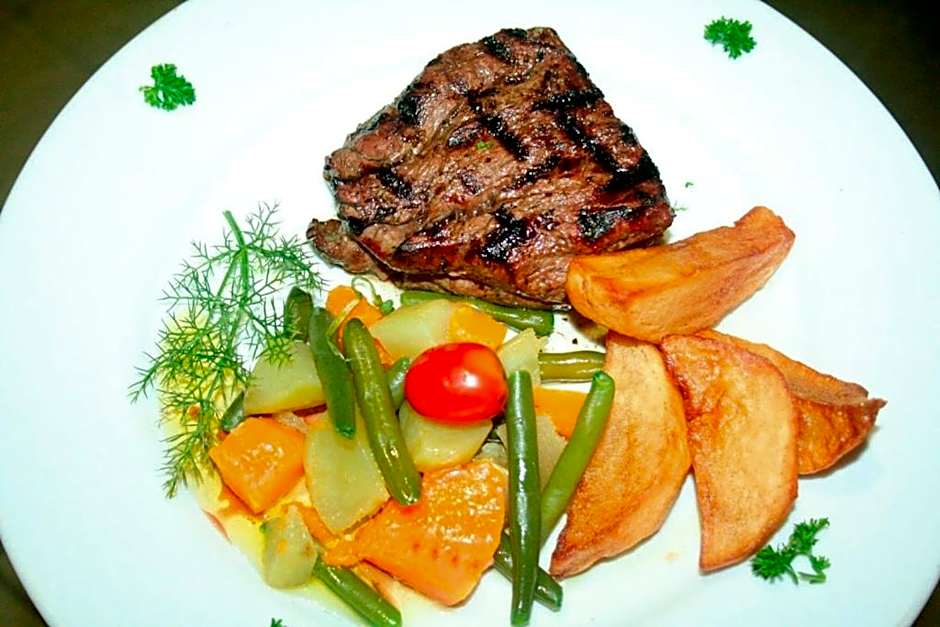 Chapman Hotela and Conference Centre