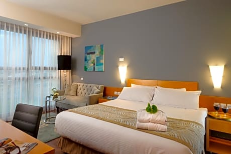 Junior Suite (2 Adults)