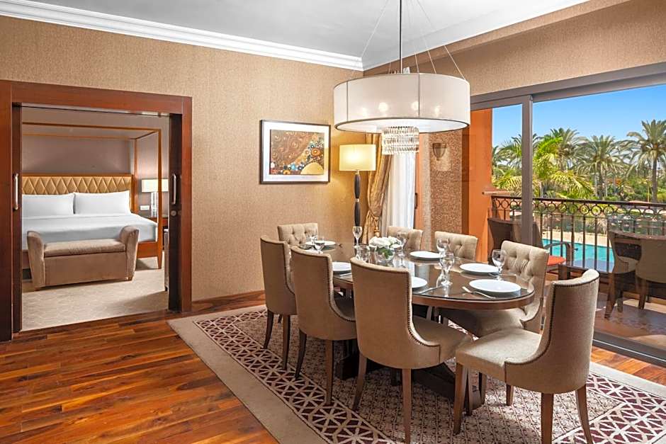 Hilton Alexandria King's Ranch