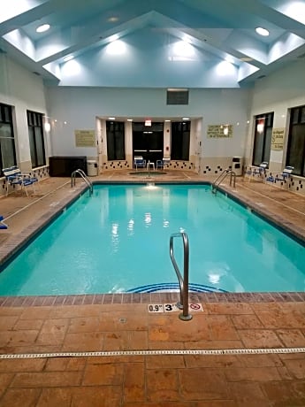 Hampton Inn & Suites Kansas City-Merriam