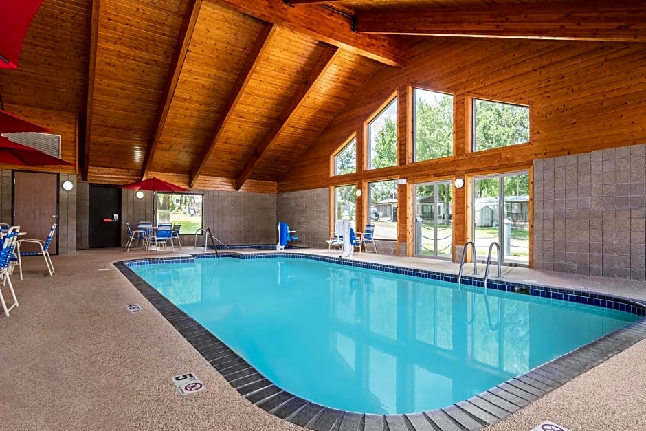 AmericInn by Wyndham Lake City